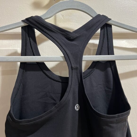 Women’s lululemon collegiate align tank top - Picture 4 of 4